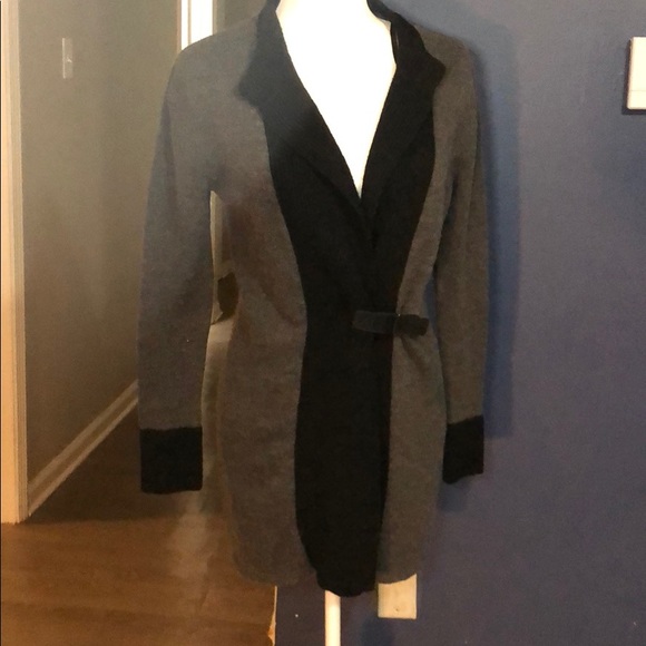Tweeds Sweaters - Black & Gray Tweeds Buckle Cardigan